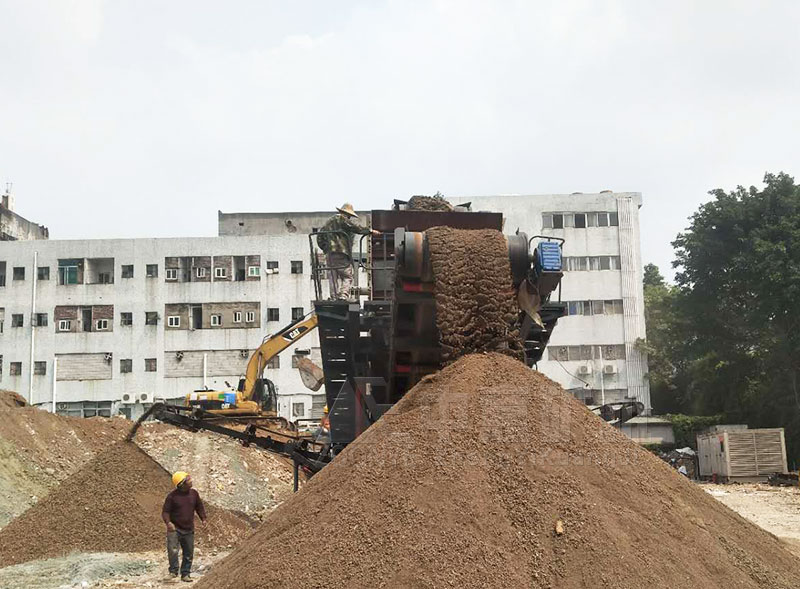 移动式建筑垃圾处理现场